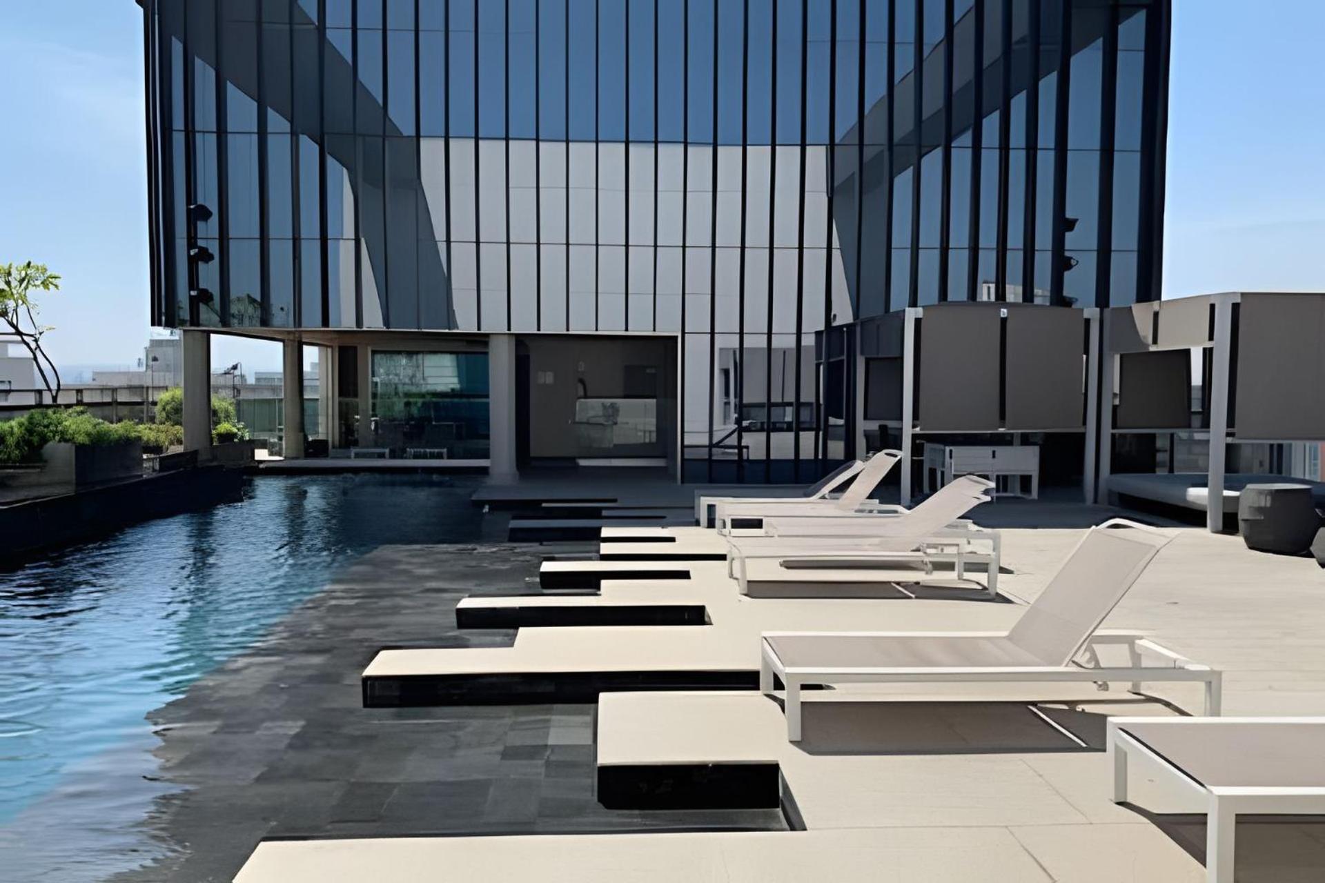 28 M2 / Vista Praca Da Republica / Sp 1302 Apartamento *